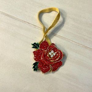 🌹 TIEKS FLOWER 🌹NWOT🌹